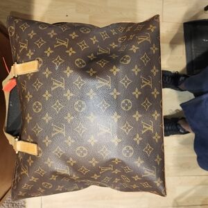 Louis Vuitton Brown Monogram Female/ Unisex Bag